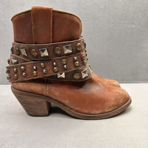 Corral Womens Size 7 (M) Ankle Boots Brown Cowhide Leather Western Shortie - Picture 1 of 8